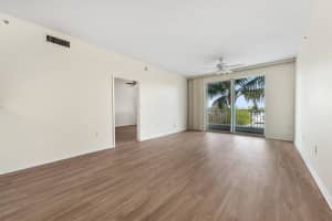 802 W Windward Way APT 301, Lantana, FL 33462, Sold 05/06/22