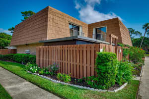 5971 SE Riverboat Dr, Stuart, FL 34997, Sold 07/05/22