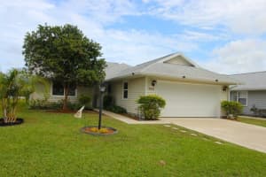 7031 SE Lillian Ct, Stuart, FL 34997, Sold 05/20/22