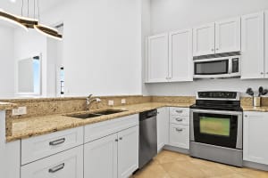 MLS# R10794020, West Palm Beach, Florida 33401