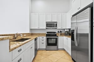 MLS# R10794020, West Palm Beach, Florida 33401