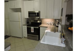 145 S Ocean Ave APT 301, Palm Beach Shores, FL 33404, Sold 07/26/22