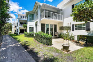 550 S Ocean Blvd e103, Manalapan, FL 33462, Sold 06/01/22
