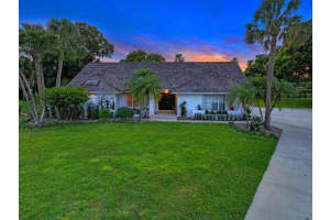 15575 Woodmar Ct, Wellington, FL 33414, Sold 06/10/22