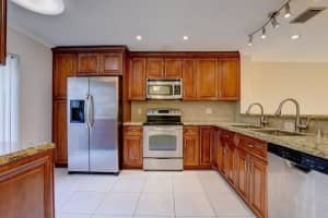 7690 Lago Del Mar Dr APT 405, Boca Raton, FL 33433, Sold 05/24/22