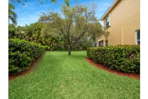422 Oriole Cir, Jupiter, FL 33458, Sold 09/26/22