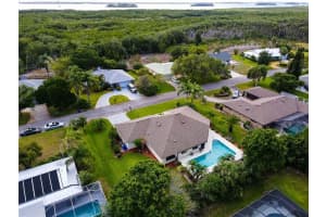 565 E Forest Trail, Vero Beach, FL 32962, Sold 06/17/22