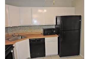 3530 Pine Tree Ct b 1, Greenacres, FL 33463, Sold 05/23/22