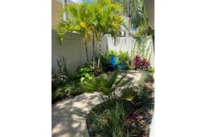 46 Tall Oaks Cir, Jupiter, FL 33469, Sold 05/19/22