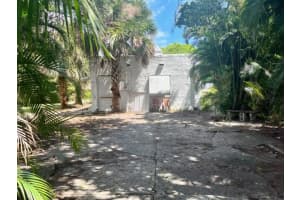 816 Park Pl, West Palm Beach, FL 33401, Sold 01/12/23