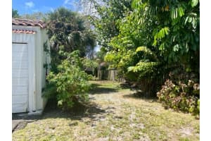 816 Park Pl, West Palm Beach, FL 33401, Sold 01/12/23