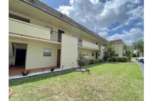 5535 N Lakewood Cir #323, Margate, FL 33063, Sold 06/21/22