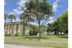 5535 N Lakewood Cir #323, Margate, FL 33063, Sold 06/21/22