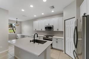 4986 Bonsai Cir APT 104, Palm Beach Gardens, FL 33418, Sold 05/20/22