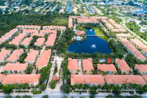 2410 San Pietro Cir, Palm Beach Gardens, FL 33410, Sold 05/31/22