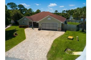 645 38th Ct, Vero Beach, FL 32968, Sold 05/31/22
