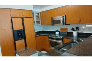 806 E Windward Way APT 404, Lantana, FL 33462, Sold 05/18/22
