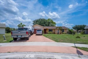 104 New Kent Ct, Royal Palm Beach, FL 33411, Sold 07/15/22