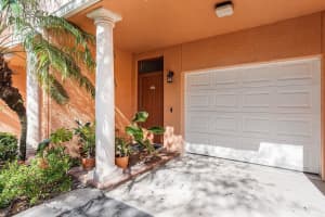 2054 Alta Meadows Ln APT 2404, Delray Beach, FL 33444, Sold 07/15/22