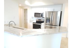 403 S Sapodilla Ave APT 415, West Palm Beach, FL 33401, Sold 05/24/22
