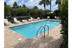800 Andrews Ave, Delray Beach, FL 33483, Sold 04/10/23