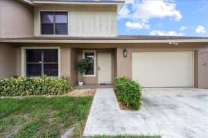 11881 Donlin Dr, Wellington, FL 33414, Sold 06/16/22