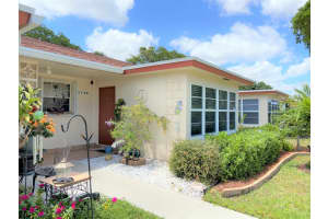 370 NW 46th Ave b, Delray Beach, FL 33445, Sold 07/08/22