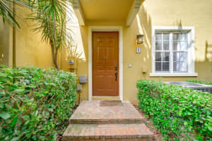 72 SE 6th Ave h, Delray Beach, FL 33483, Sold 05/31/22