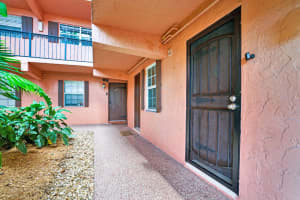 680 Tennis Club Dr APT 110, Fort Lauderdale, FL 33311, Sold 06/22/22