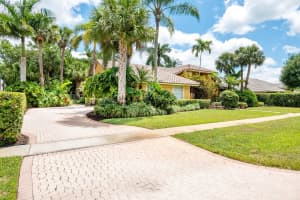 2155 Greenview Cove Dr, Wellington, FL 33414, Sold 02/15/23