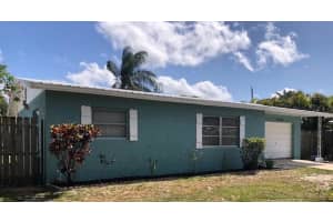 1026 NW 16th St, Stuart, FL 34994, Sold 07/29/22