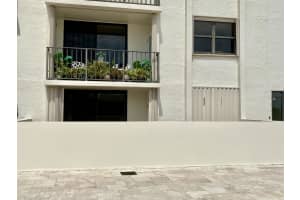 145 S Ocean Ave APT 210, Palm Beach Shores, FL 33404, Sold 05/31/22