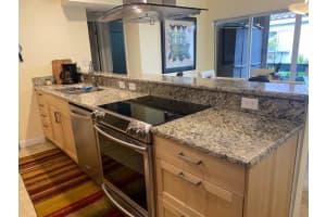 5278 NE 6th Ave K19, Oakland Park, FL 33334, Sold 08/19/22