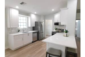 841 SW Balmoral Trce, Stuart, FL 34997, Sold 06/06/22