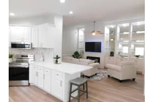 841 SW Balmoral Trce, Stuart, FL 34997, Sold 06/06/22