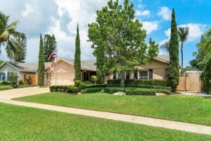 946 NW 10th St, Boynton Beach, FL 33426, Sold 05/25/22