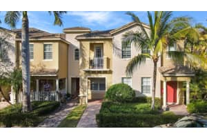 121 Seagrape Dr APT 101, Jupiter, FL 33458, Sold 05/31/22