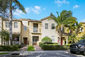 121 Seagrape Dr APT 101, Jupiter, FL 33458, Sold 05/31/22