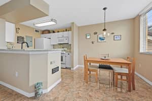 1200 Scotia Dr APT 202, Hypoluxo, FL 33462, Sold 07/01/22
