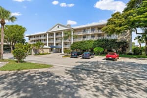 3521 Village Blvd APT 305, West Palm Beach, FL 33409, Sold 05/31/22