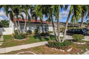 5958 Ithaca Cir W, Greenacres, FL 33463, Sold 01/06/23