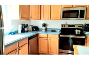 400 18th St, Vero Beach, FL 32960, Sold 11/18/22