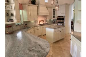 538 Les Jardin Dr, Palm Beach Gardens, FL 33410, Sold 05/31/22