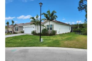 4471 NW Oakleaf Ct, Jensen Beach, FL 34957, Sold 07/12/22