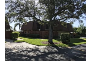 1440 N Lawnwood Cir 18 c, Fort Pierce, FL 34950, Sold 06/21/22