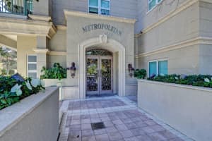 403 S Sapodilla Ave PH 207, West Palm Beach, FL 33401, Sold 06/22/22