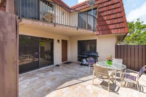 8211 Boca Rio Dr, Boca Raton, FL 33433, Sold 07/08/22