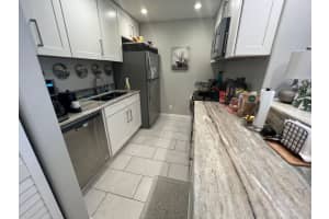 614 Executive Center Dr APT 208, West Palm Beach, FL 33401, Sold 06/28/22