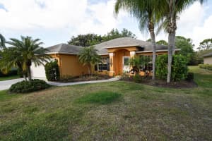 326 SW Panther Trce, Port St. Lucie, FL 34953, Sold 06/15/22