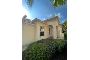 4607 Hammock Cir, Delray Beach, FL 33445, Sold 06/13/22